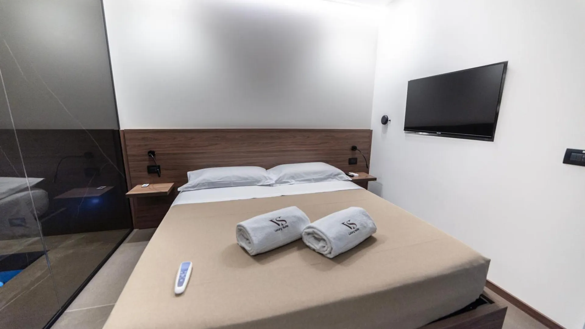 Vs Luxury Suite With Spa Bari 0*,  Italy